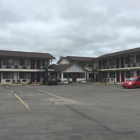 Parkwood Motor Inn Sundre Zewnętrze zdjęcie