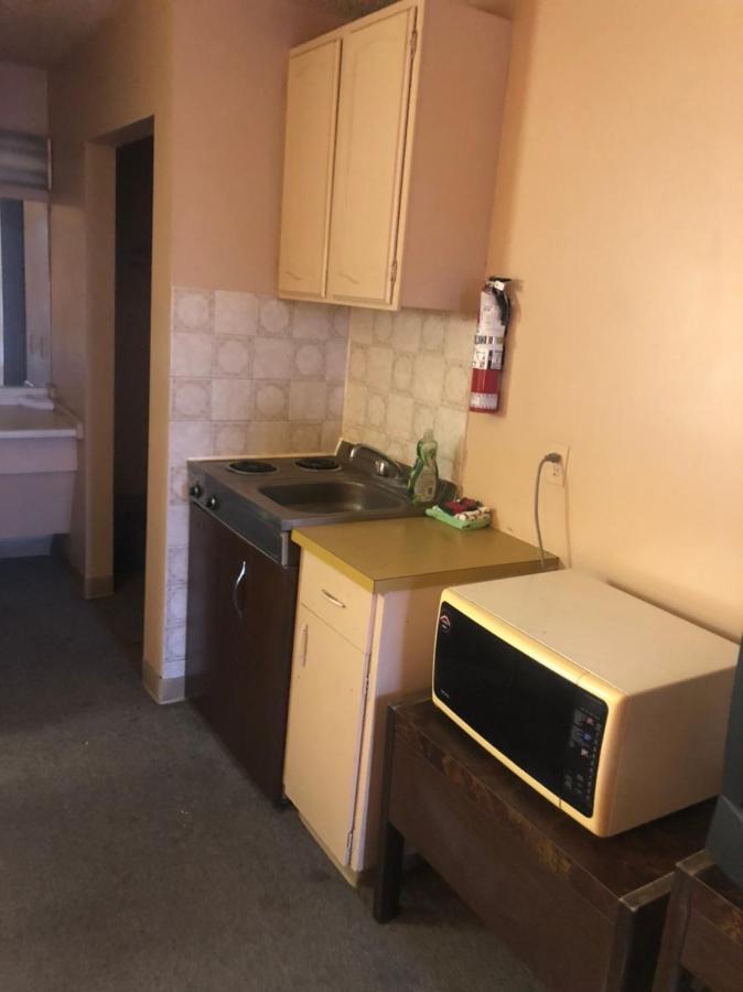 Parkwood Motor Inn Sundre Zewnętrze zdjęcie
