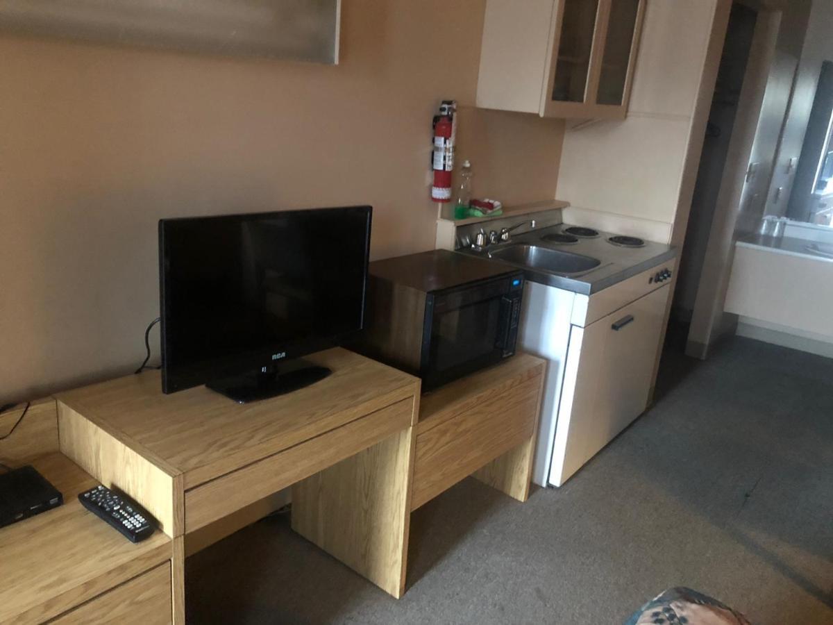 Parkwood Motor Inn Sundre Zewnętrze zdjęcie
