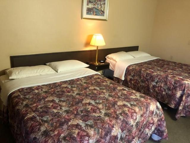 Parkwood Motor Inn Sundre Zewnętrze zdjęcie