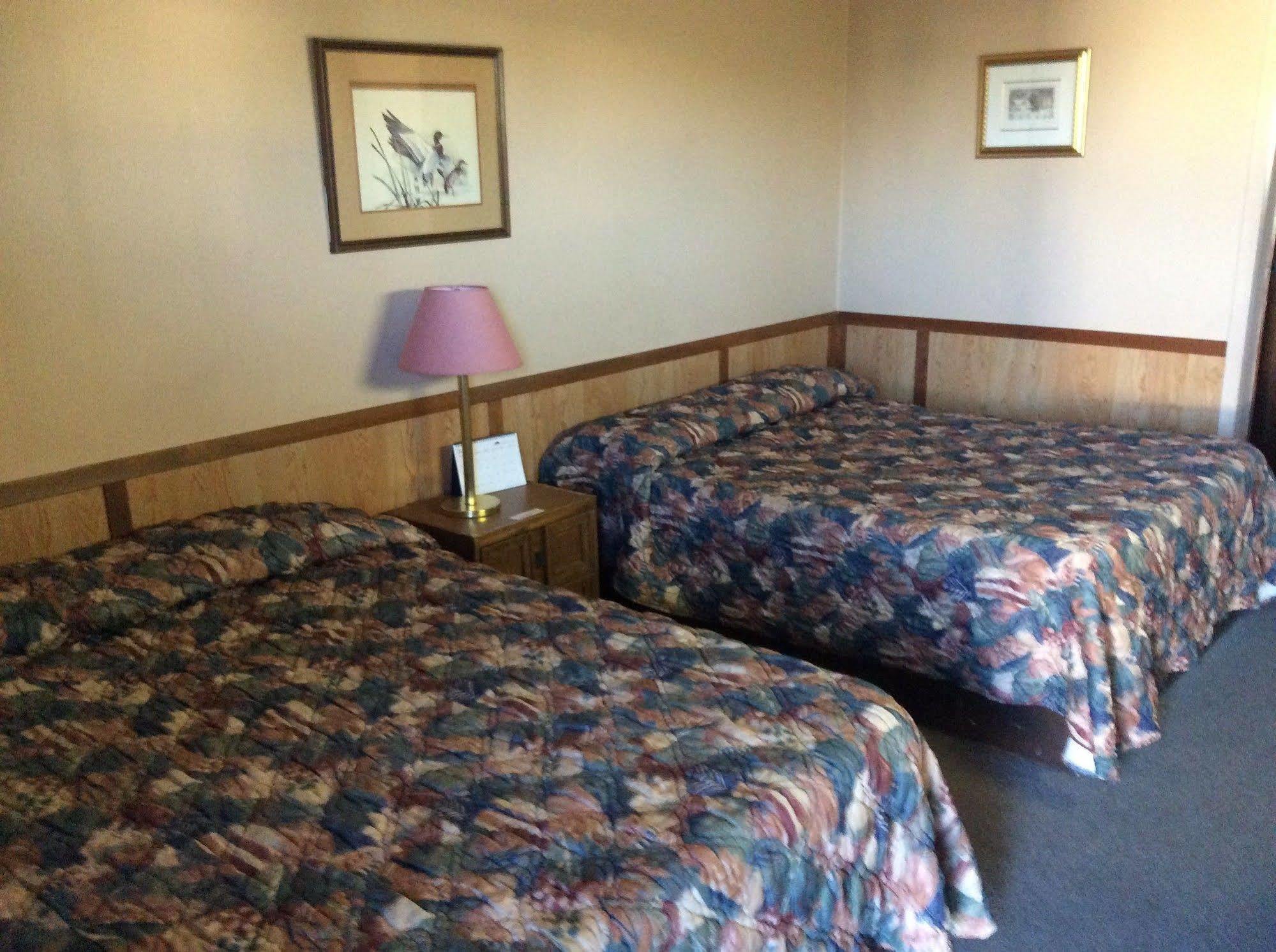 Parkwood Motor Inn Sundre Zewnętrze zdjęcie